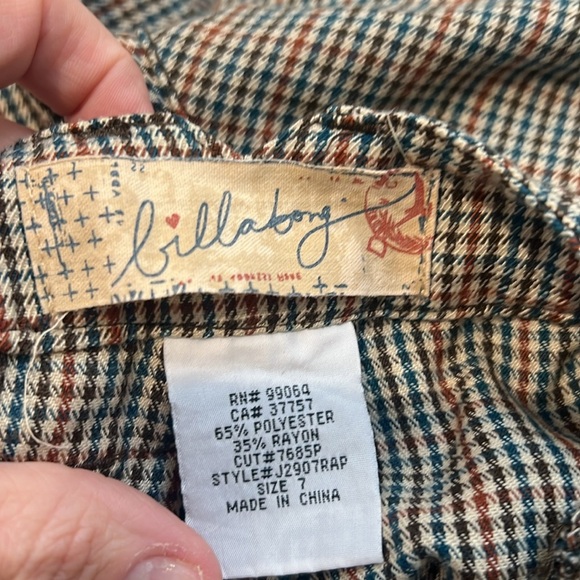 Billabong Y2K Stylish Women's Checkered Bermuda Shorts size 7. - Picture 6 of 6